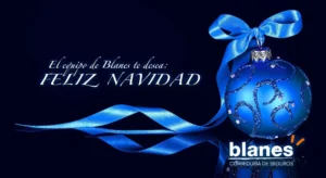 Felices Fiestas de Navidad de Blanes Correduría de Seguros con tarjeta navideña azul